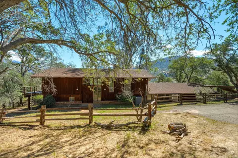 Exterior - 41855 N Fork Dr, Three Rivers, CA 93271 photo 2 of 16