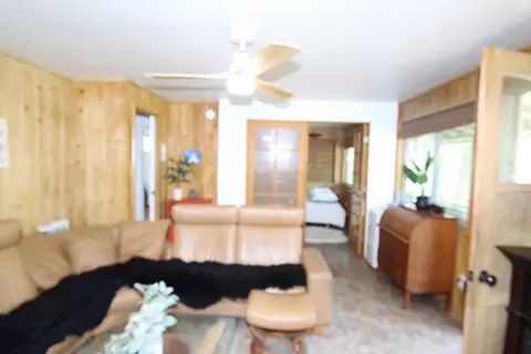 Living - 427 Sutherland, Springville, CA 93265 photo 2 of 3