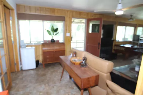 Entry Way - 427 Sutherland, Springville, CA 93265 photo 1 of 4
