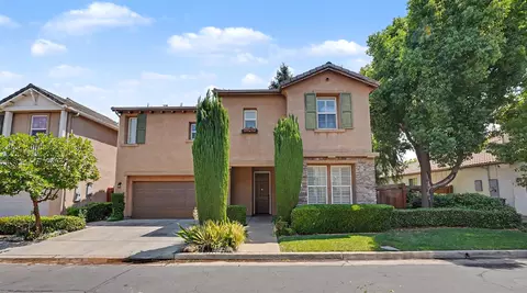 1534 N Oliveto Ct, Visalia, CA 93291