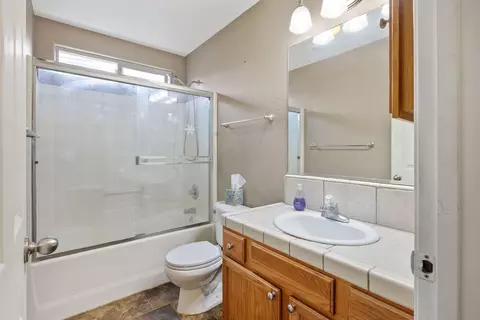 Bath - 4036 E Harvard Ave, Visalia, CA 93292 photo 1 of 3