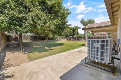 Exterior - 4036 E Harvard Ave, Visalia, CA 93292 photo 4 of 7