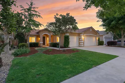 1738 Malvasia Ave, Tulare, CA 93274