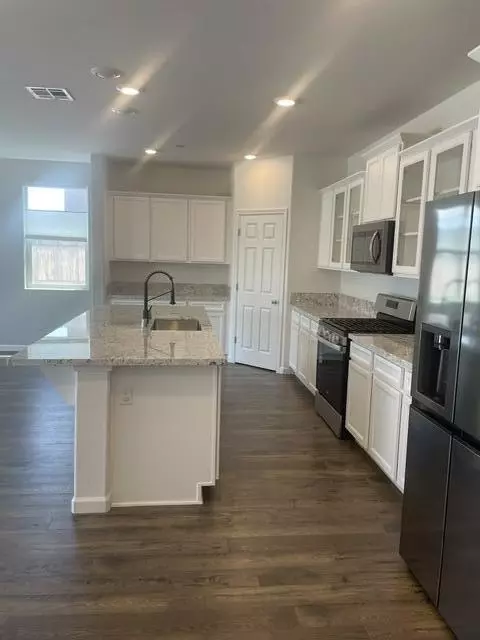 Other - 3604 E Cherry Ave, Visalia, CA 93292 photo 1 of 10