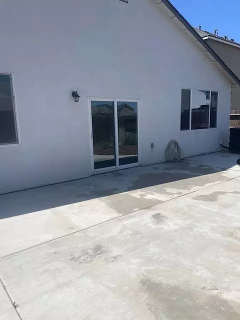 Exterior - 3604 E Cherry Ave, Visalia, CA 93292 photo 6 of 9