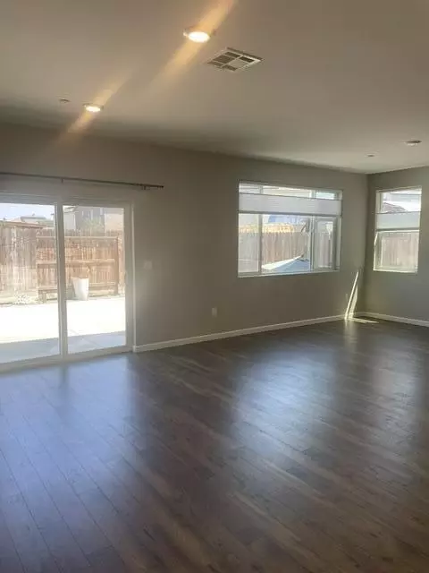 Living - 3604 E Cherry Ave, Visalia, CA 93292 photo 2 of 3