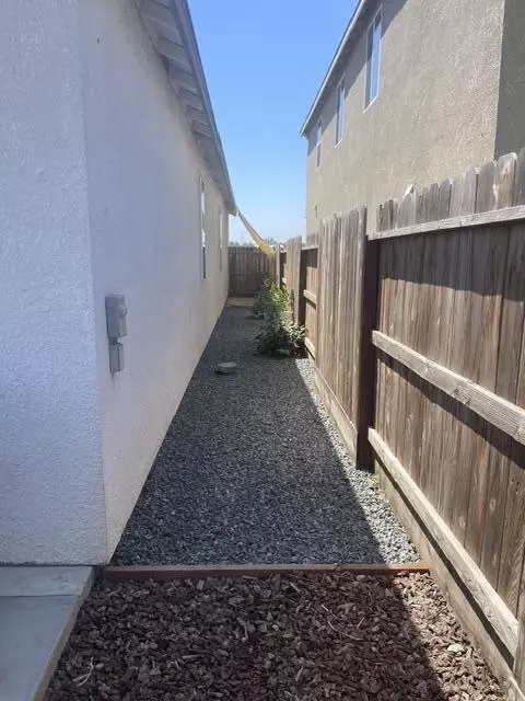 Exterior - 3604 E Cherry Ave, Visalia, CA 93292 photo 5 of 9
