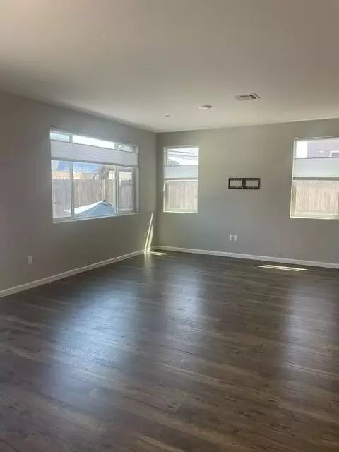Living - 3604 E Cherry Ave, Visalia, CA 93292 photo 1 of 3