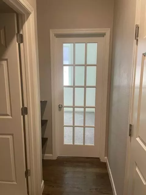 Entry Way - 3604 E Cherry Ave, Visalia, CA 93292 photo 2 of 2