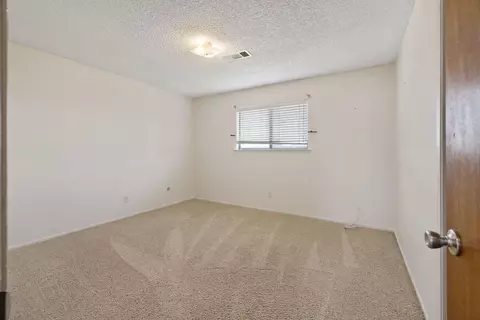 Bedroom - 883 Clover Ln, Hanford, CA 93230 photo 1 of 4
