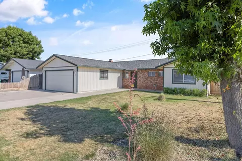 Other - 883 Clover Ln, Hanford, CA 93230 photo 1 of 5