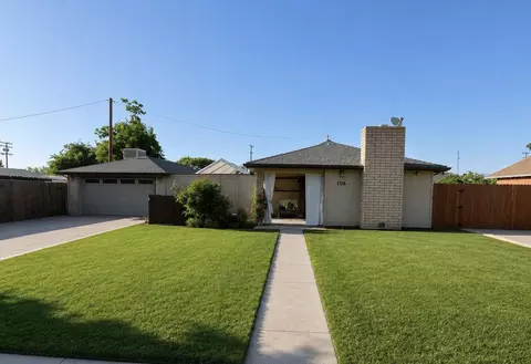 106 E Mountain View Ave, Porterville, CA 93257