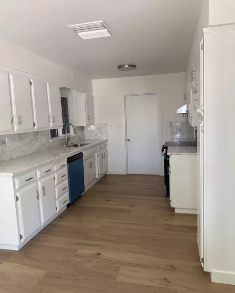 Kitchen - 18 N Byron Dr, Lemoore, CA 93245 photo 1 of 2