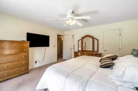 Bedroom - 717 E Spring Ln, Lemoore, CA 93245 photo 2 of 7