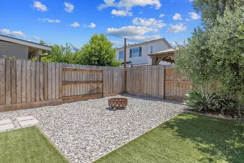 3201 E Harter Ave, Visalia, CA 93292 photo 47