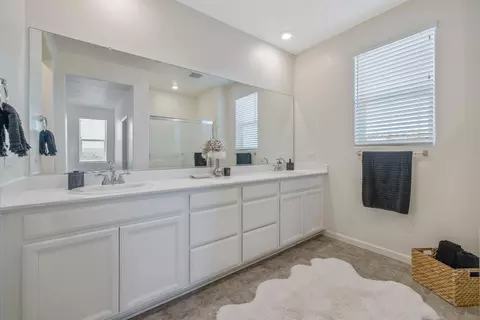 3201 E Harter Ave, Visalia, CA 93292 photo 41