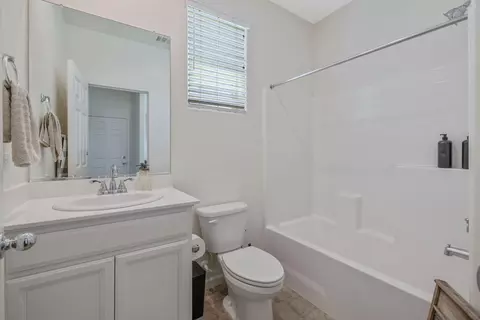 3201 E Harter Ave, Visalia, CA 93292 photo 22