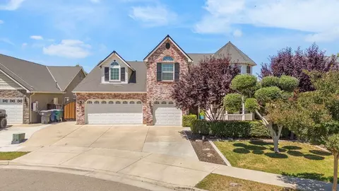 985 Black Rock Ct, Tulare, CA 93274