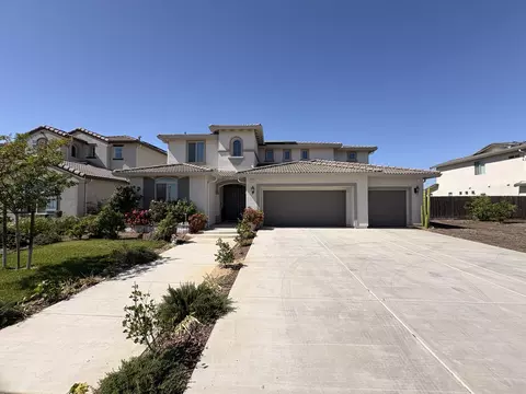3495 W Kamm Ave, Dinuba, CA 93618