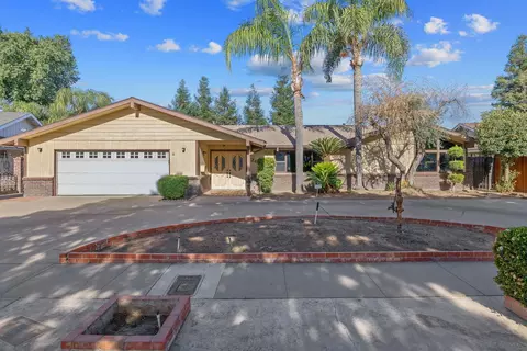 1269 N Gem St, Tulare, CA 93274