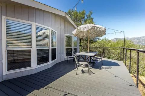 43747 Oak Dr, Three Rivers, CA 93271
