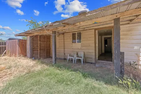 Exterior - 18309 Java Ave, Lemoore, CA 93245 photo 5 of 11