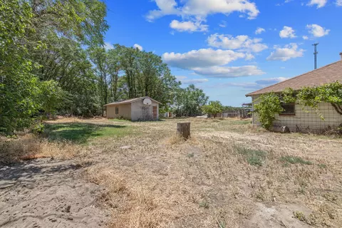 Exterior - 18309 Java Ave, Lemoore, CA 93245 photo 11 of 11