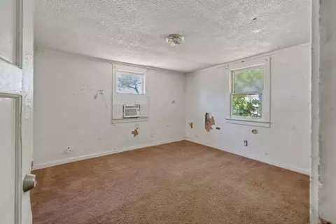 Bedroom - 18309 Java Ave, Lemoore, CA 93245 photo 4 of 5