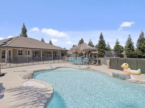 Exterior - 2208 W Benton Ct, Exeter, CA 93221 photo 13 of 23