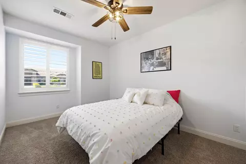 Bedroom - 2208 W Benton Ct, Exeter, CA 93221 photo 5 of 10