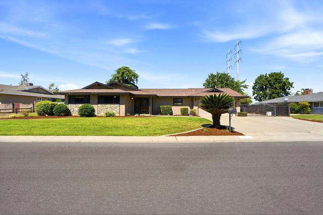 31121 Tower Rd, Visalia, CA 93292