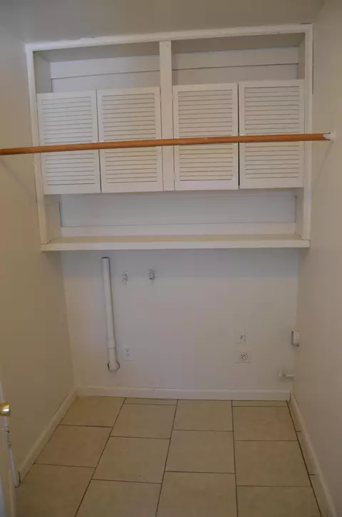 Other - 339 W Spring Ln, Lemoore, CA 93245 photo 2 of 6