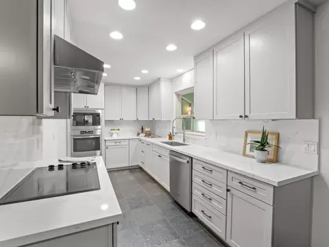 Kitchen - 1872 Cougar Ln, Clovis, CA 93611 photo 1 of 4