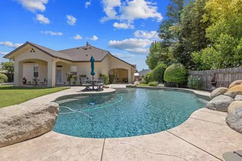 Exterior - 760 Saint James Ct, Exeter, CA 93221 photo 9 of 18