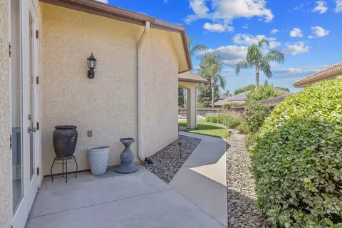 Exterior - 760 Saint James Ct, Exeter, CA 93221 photo 16 of 18