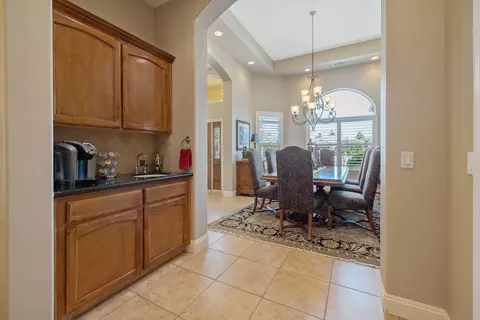 Entry Way - 760 Saint James Ct, Exeter, CA 93221 photo 8 of 16