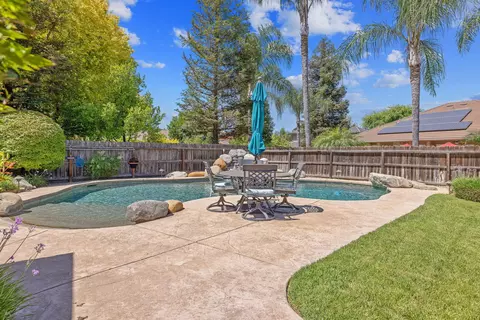 Exterior - 760 Saint James Ct, Exeter, CA 93221 photo 11 of 18
