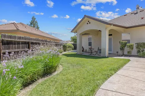 Exterior - 760 Saint James Ct, Exeter, CA 93221 photo 13 of 18