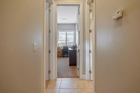 Entry Way - 760 Saint James Ct, Exeter, CA 93221 photo 16 of 16