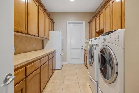 Other - 760 Saint James Ct, Exeter, CA 93221 photo 8 of 14