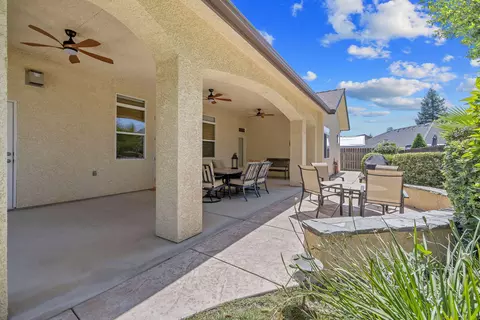 Exterior - 760 Saint James Ct, Exeter, CA 93221 photo 3 of 18