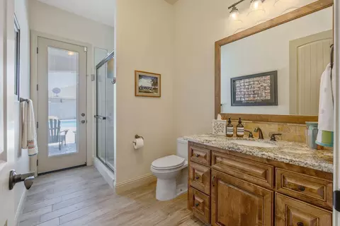 Bath - 710 Olivewood Dr, Exeter, CA 93221 photo 8 of 9