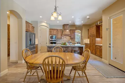 Dining - 710 Olivewood Dr, Exeter, CA 93221 photo 6 of 6