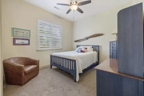 Bedroom - 710 Olivewood Dr, Exeter, CA 93221 photo 4 of 5