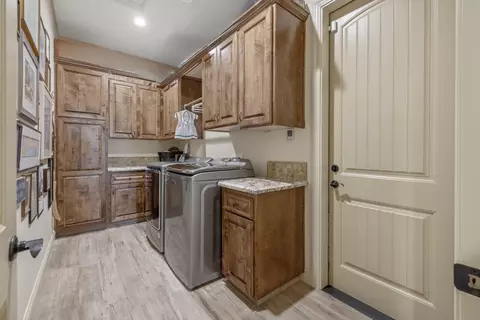 Other - 710 Olivewood Dr, Exeter, CA 93221 photo 4 of 16