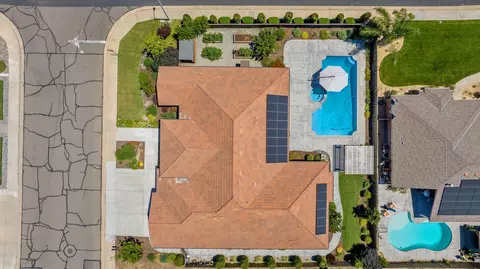 View/Area - 710 Olivewood Dr, Exeter, CA 93221 photo 1 of 7