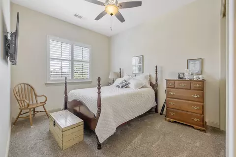 Bedroom - 710 Olivewood Dr, Exeter, CA 93221 photo 2 of 5