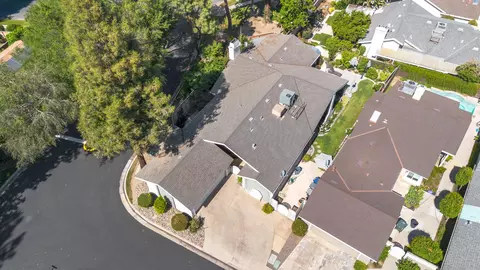 View/Area - 1421 E Castleview Dr, Visalia, CA 93292 photo 1 of 2
