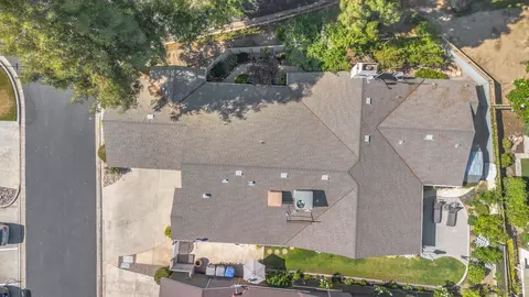 View/Area - 1421 E Castleview Dr, Visalia, CA 93292 photo 2 of 2