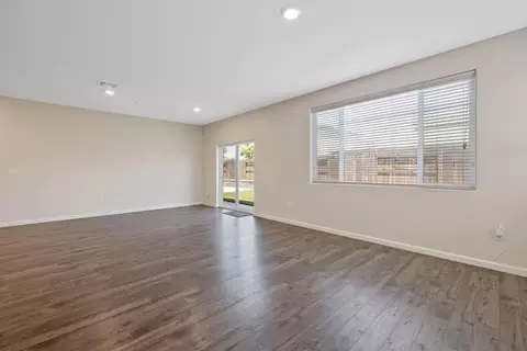 Living - 3518 E Laura Ct, Visalia, CA 93292 photo 6 of 6